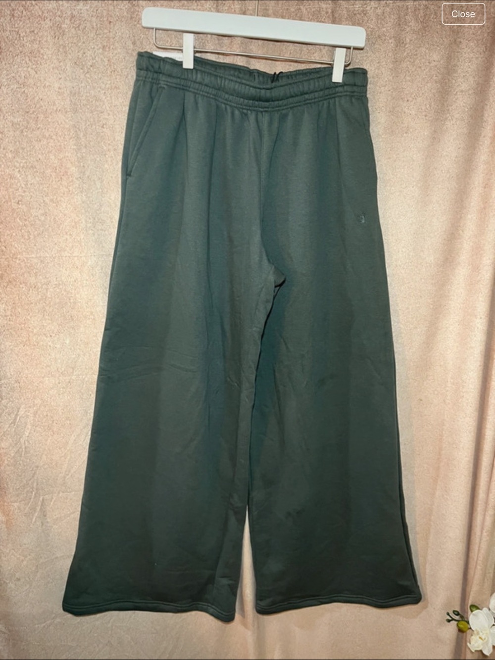 Bershka Kids Wide-Leg Sweatpants in Dark Green